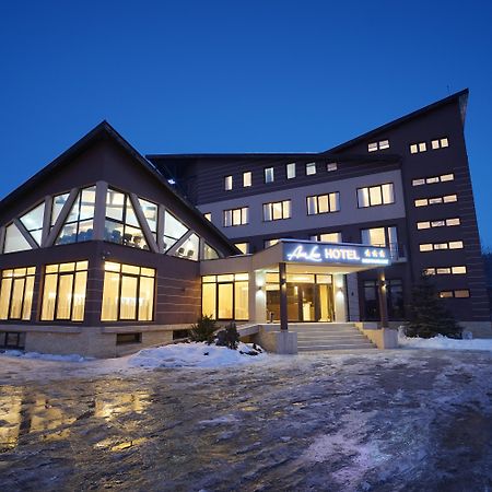 Hotel Ave Lux Sacele Exterior photo