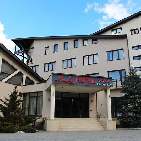 Hotel Ave Lux Sacele Exterior photo