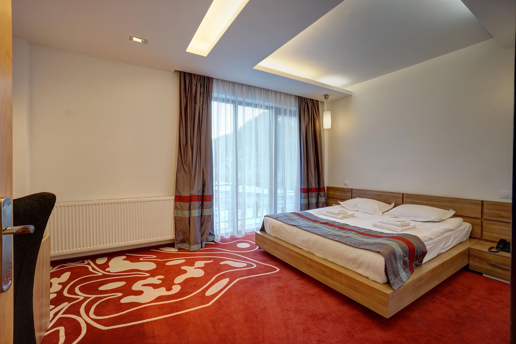 Hotel Ave Lux Sacele Exterior photo