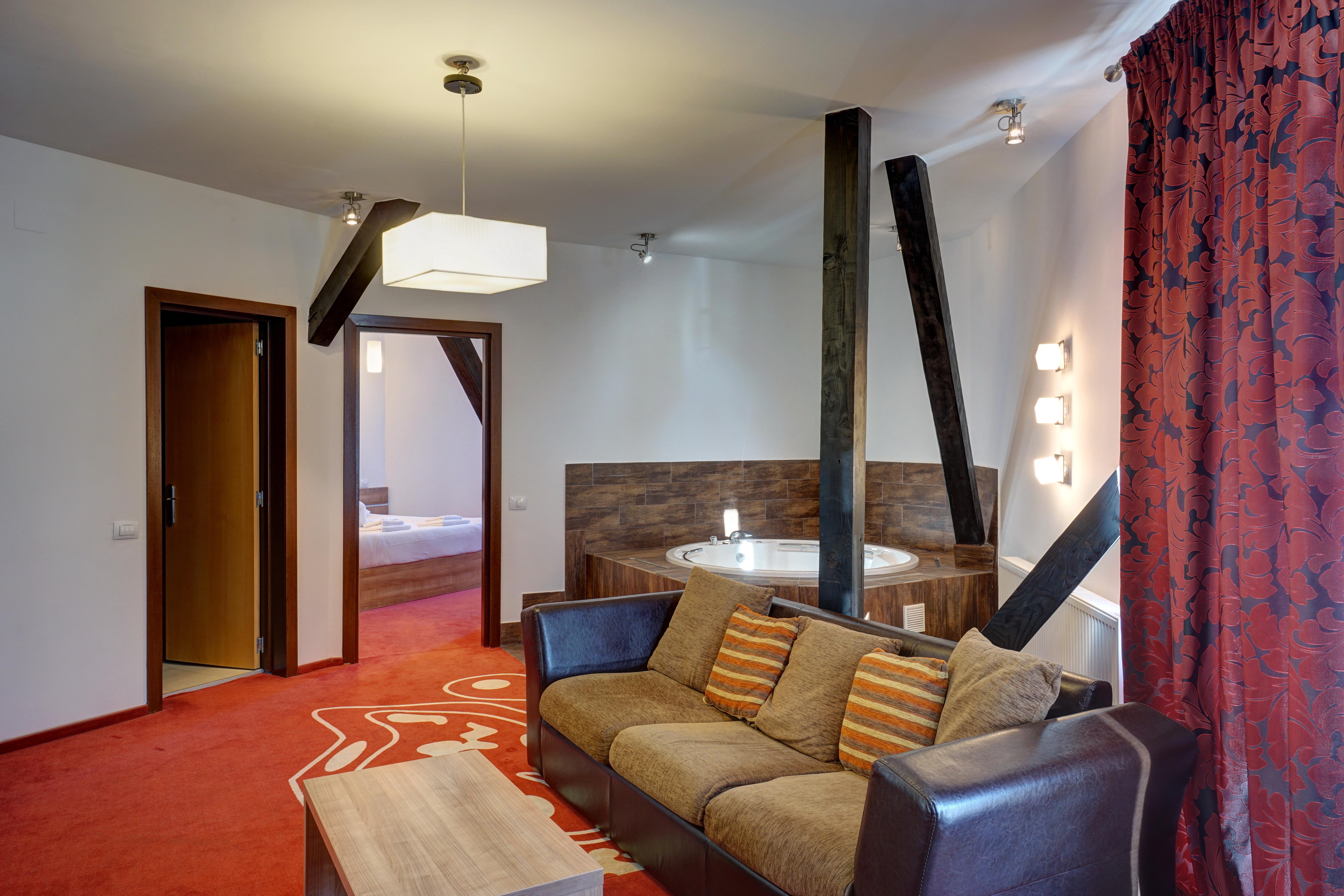 Hotel Ave Lux Sacele Exterior photo