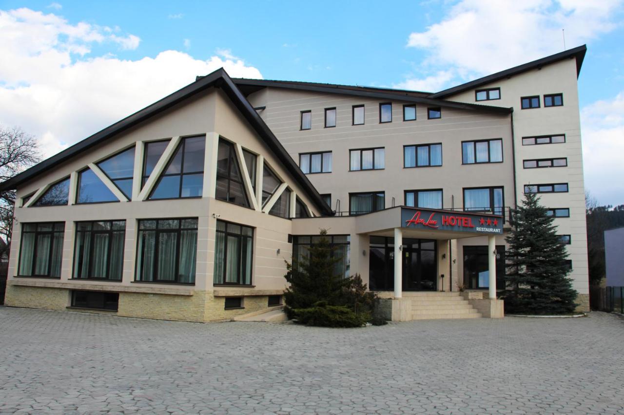 Hotel Ave Lux Sacele Exterior photo