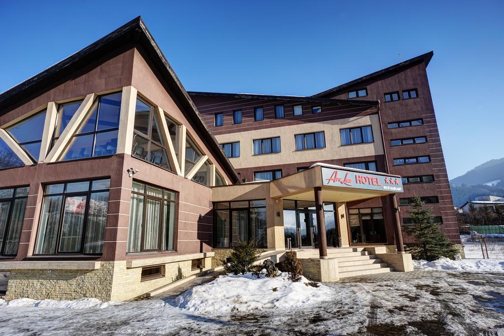 Hotel Ave Lux Sacele Exterior photo